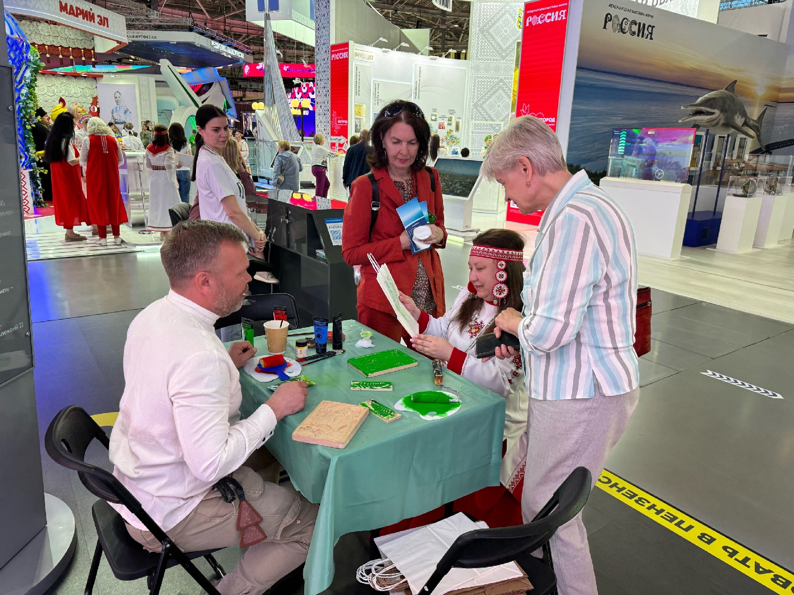 Студент группы 19ЗНПИ51 Алексей Субботин провёл мастер-класс на выставке Россия на ВДНХ в Москве.